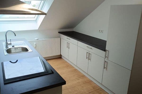 Pronájem bytu 1+kk 26 m², Güglinger Strasse 11, Heilbronn, Bádensko-Württembersko Pronájem bytu 1+kk 26 m², Güglinger Strasse 11, Heilbronn, Bádensko-Württembersko