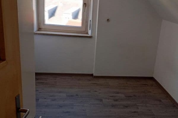 Pronájem bytu 2+1 35 m², Innere Uferstr. 6, Augsburg, Bavorsko Pronájem bytu 2+1 35 m², Innere Uferstr. 6, Augsburg, Bavorsko
