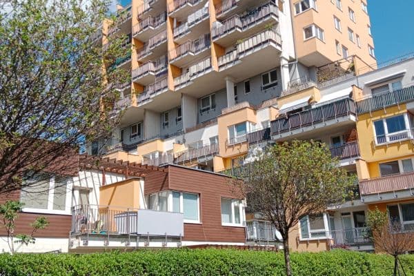 Prodej bytu 2+kk 50 m², Pod Harfou, Praha Prodej bytu 2+kk 50 m², Pod Harfou, Praha