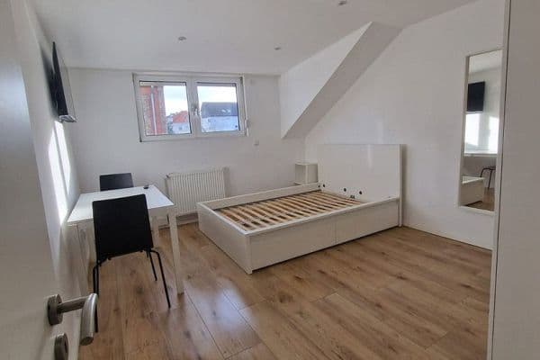 Pronájem bytu 1+1 35 m², Pfortenstrasse 18, Frankfurt am Main, Hessen Pronájem bytu 1+1 35 m², Pfortenstrasse 18, Frankfurt am Main, Hessen