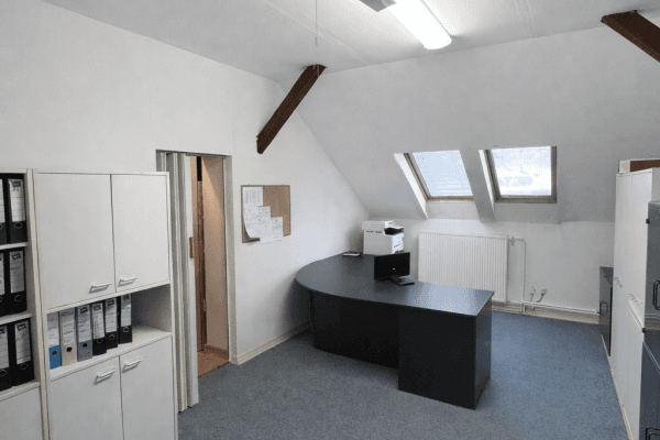 Pronájem nebytového prostoru 133 m², Dubečská, Praha Pronájem nebytového prostoru 133 m², Dubečská, Praha