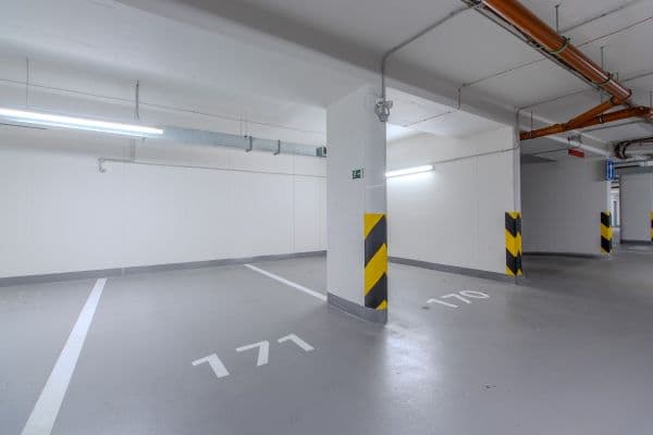 Pronájem garáže 15 m², Poděbradská, Pronájem garáže 15 m², Poděbradská,