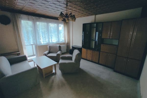 Pronájem bytu 3+1 60 m², Gagarinova, Hradec Králové Pronájem bytu 3+1 60 m², Gagarinova, Hradec Králové