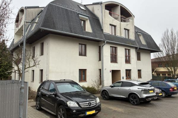 Prodej bytu 2+kk 43 m², Hořelické náměstí, Rudná Prodej bytu 2+kk 43 m², Hořelické náměstí, Rudná