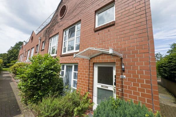 Prodej domu 88 m², pozemek 240 m², Grambker Heerstraße 118A, Bremen Prodej domu 88 m², pozemek 240 m², Grambker Heerstraße 118A, Bremen