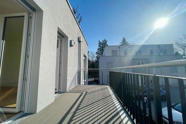 Pronájem bytu 3+1 83 m², Bahnhofstraße 108 A, Blankenfelde-Mahlow Pronájem bytu 3+1 83 m², Bahnhofstraße 108 A, Blankenfelde-Mahlow