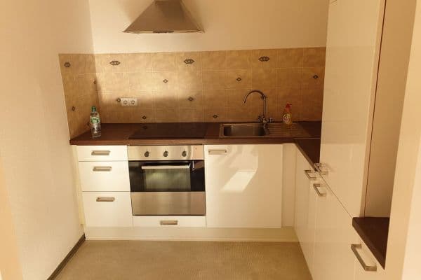 Pronájem bytu 2+1 55 m², Von-der-Mark-Straße 31, Duisburg, Severní Porýní-Vestfálsko Pronájem bytu 2+1 55 m², Von-der-Mark-Straße 31, Duisburg, Severní Porýní-Vestfálsko