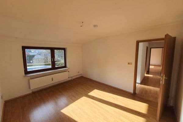 Pronájem bytu 3+1 77 m², Mannhagener Straße 5, Panten Pronájem bytu 3+1 77 m², Mannhagener Straße 5, Panten