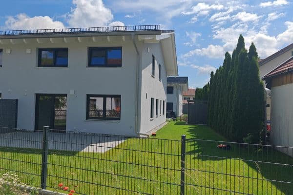 Prodej domu 153 m², pozemek 206 m², Erlenweg, Brunnthal, Bavorsko Prodej domu 153 m², pozemek 206 m², Erlenweg, Brunnthal, Bavorsko