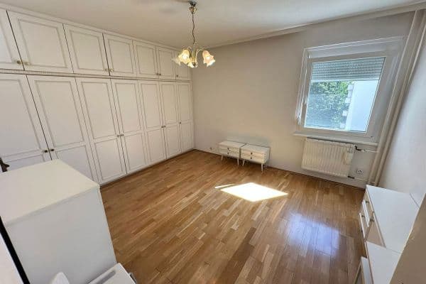 Prodej bytu 3+1 75 m², Lazarettgasse 34, Graz, Štýrsko Prodej bytu 3+1 75 m², Lazarettgasse 34, Graz, Štýrsko