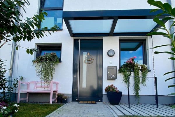 Prodej domu 139 m², pozemek 122 m², Rotkehlchenweg 134, Wiesbaden-Nordenstadt Prodej domu 139 m², pozemek 122 m², Rotkehlchenweg 134, Wiesbaden-Nordenstadt