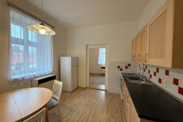 Pronájem bytu 2+1 50 m², Štěpánská, Praha Pronájem bytu 2+1 50 m², Štěpánská, Praha
