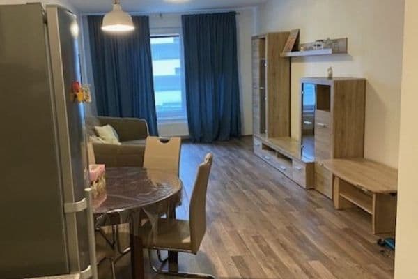 Pronájem bytu 2+kk 63 m², Zvěřinova, Praha Pronájem bytu 2+kk 63 m², Zvěřinova, Praha