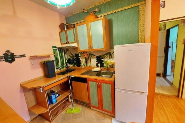 Pronájem bytu 2+kk 42 m², Sídliště pionýrů, Úštěk Pronájem bytu 2+kk 42 m², Sídliště pionýrů, Úštěk