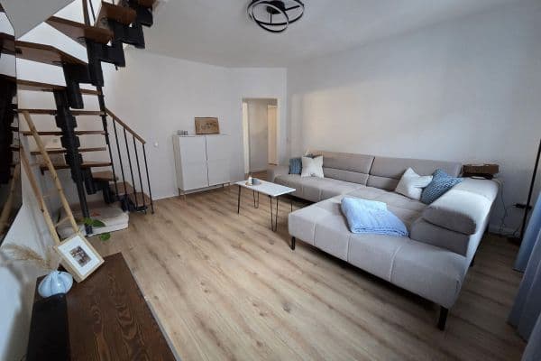 Prodej bytu 4+1 86 m², Ganghoferstraße 4, Pforzheim Prodej bytu 4+1 86 m², Ganghoferstraße 4, Pforzheim