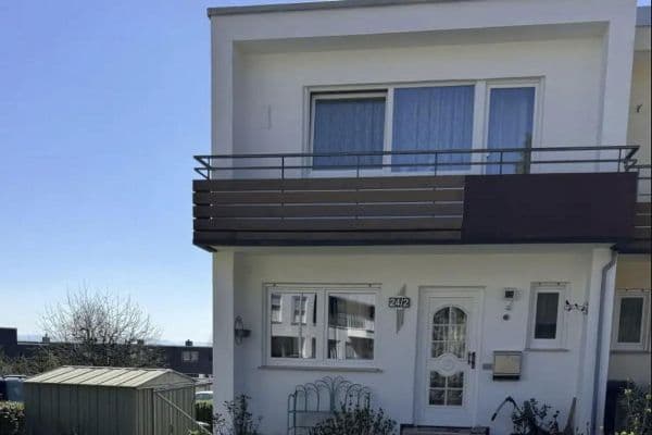 Prodej domu 135 m², pozemek 341 m², Brahmsstraße 24, Herrenberg Prodej domu 135 m², pozemek 341 m², Brahmsstraße 24, Herrenberg