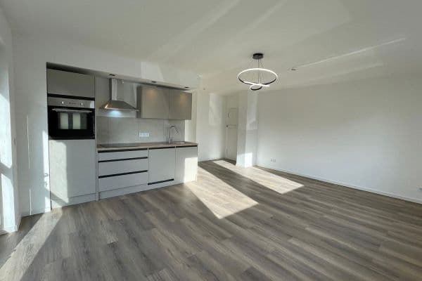 Pronájem bytu 2+1 56 m², Taunusstraße 7, Kerpen Brüggen Pronájem bytu 2+1 56 m², Taunusstraße 7, Kerpen Brüggen