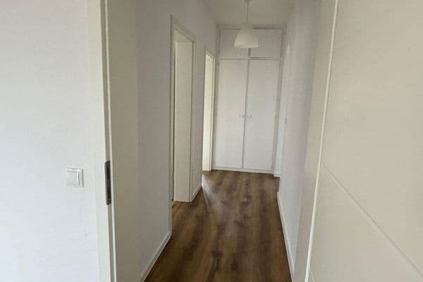 Pronájem bytu 3+1 68 m², Hohenzollern Str. 37, Recklinghausen Pronájem bytu 3+1 68 m², Hohenzollern Str. 37, Recklinghausen