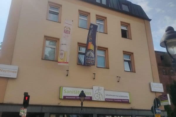 Pronájem bytu 3+1 94 m², Pestalozzistr. 1, Kulmbach Pronájem bytu 3+1 94 m², Pestalozzistr. 1, Kulmbach