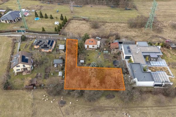 Prodej pozemku 890 m², Do Lipin, Prodej pozemku 890 m², Do Lipin,