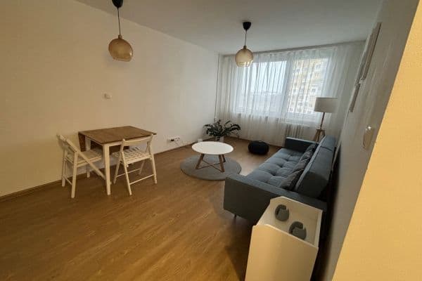 Pronájem bytu 2+kk 47 m², Zvoncovitá, Praha Pronájem bytu 2+kk 47 m², Zvoncovitá, Praha