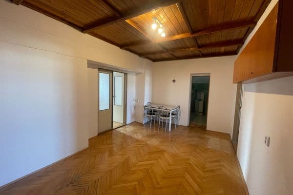 Pronájem bytu 4+1 112 m², Štefánikova, Brno Pronájem bytu 4+1 112 m², Štefánikova, Brno