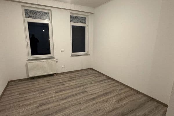 Pronájem bytu 2+1 65 m², Bremerhavenerstraße 12, Bremerhaven, Bremen Pronájem bytu 2+1 65 m², Bremerhavenerstraße 12, Bremerhaven, Bremen