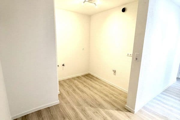 Pronájem bytu 3+1 65 m², Hannover, Dolní Sasko Pronájem bytu 3+1 65 m², Hannover, Dolní Sasko