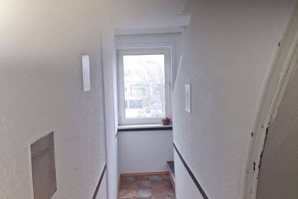 Pronájem bytu 1+1 65 m², Frierichstr 58, Iserlohn Pronájem bytu 1+1 65 m², Frierichstr 58, Iserlohn