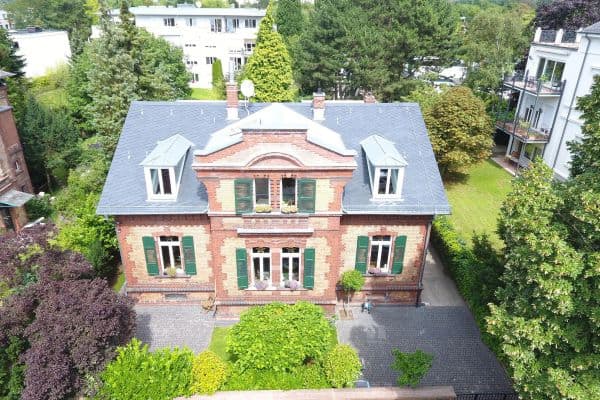 Pronájem bytu 4+1 114 m², Rheingaustraße 122, Wiesbaden-Biebrich, Hessen Pronájem bytu 4+1 114 m², Rheingaustraße 122, Wiesbaden-Biebrich, Hessen