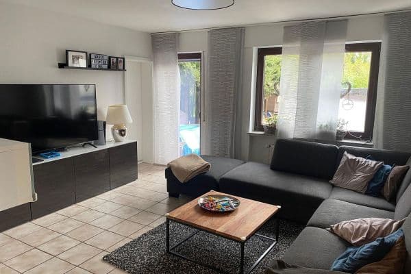 Pronájem bytu 3+1 85 m², Oberhausen Pronájem bytu 3+1 85 m², Oberhausen