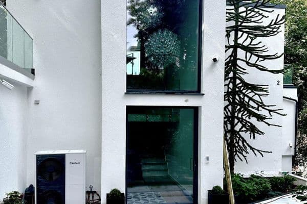 Pronájem bytu 3+1 100 m², Brahmsweg 2, Wiesbaden, Hessen Pronájem bytu 3+1 100 m², Brahmsweg 2, Wiesbaden, Hessen