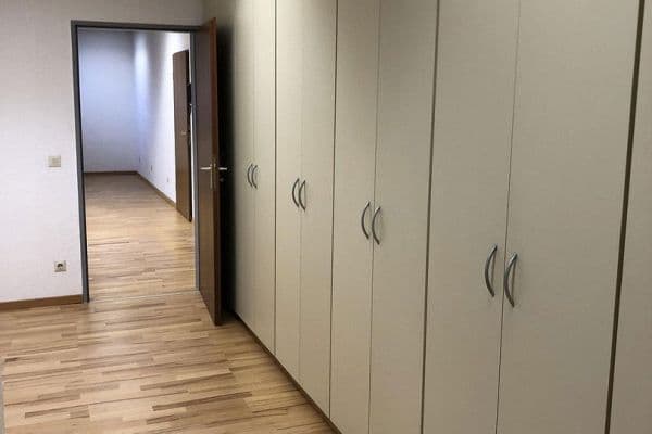 Pronájem kanceláře 55 m², Göppingen Pronájem kanceláře 55 m², Göppingen