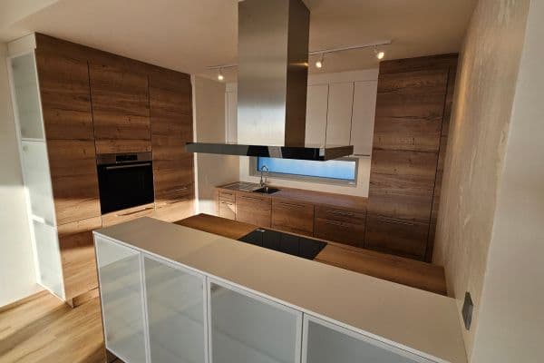 Pronájem bytu 2+kk 71 m², Velvary Pronájem bytu 2+kk 71 m², Velvary