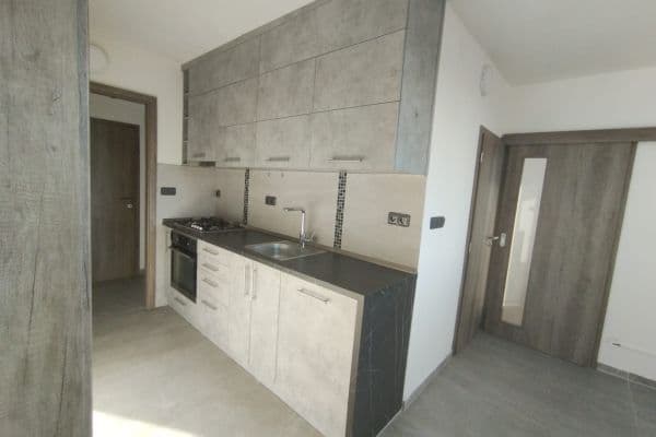 Pronájem bytu 3+1 76 m², Královský vršek, Jihlava, Kraj Vysočina Pronájem bytu 3+1 76 m², Královský vršek, Jihlava, Kraj Vysočina