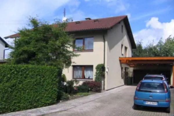 Pronájem bytu 2+1 50 m², Kapfenhardterstr. 19, Engelsbrand/Salmbach Pronájem bytu 2+1 50 m², Kapfenhardterstr. 19, Engelsbrand/Salmbach