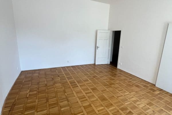 Pronájem bytu 1+1 43 m², třída Kpt. Jaroše, Brno Pronájem bytu 1+1 43 m², třída Kpt. Jaroše, Brno