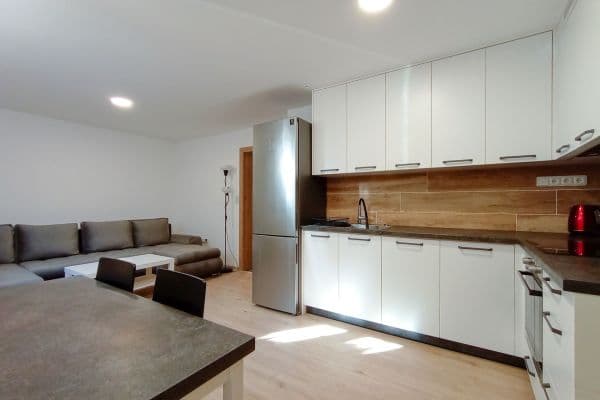 Pronájem bytu 2+kk 44 m², Rovná, Brno Pronájem bytu 2+kk 44 m², Rovná, Brno
