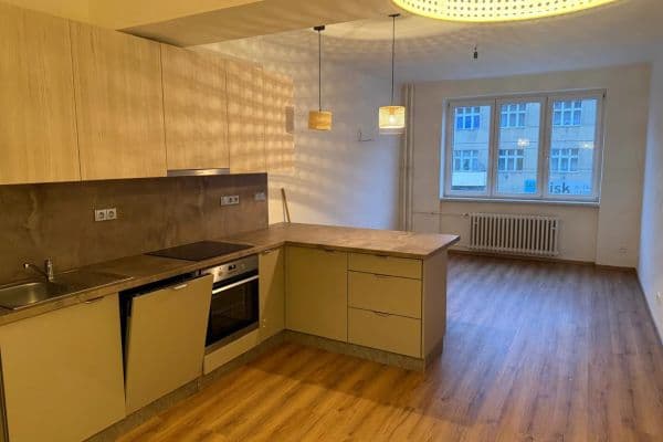 Pronájem bytu 3+kk 70 m², V Olšinách, Praha Pronájem bytu 3+kk 70 m², V Olšinách, Praha