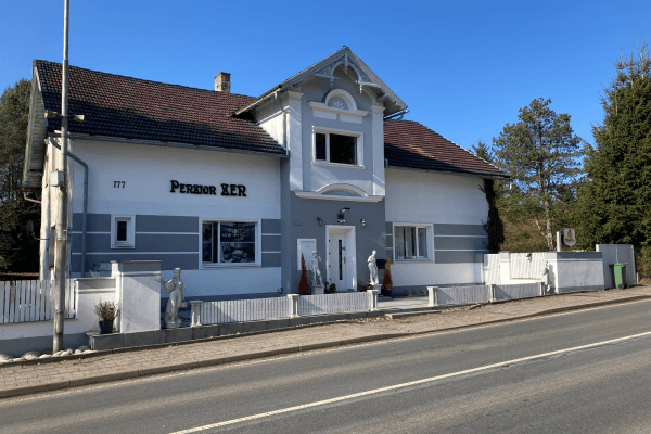 Prodej domu 241 m², pozemek 2.752 m², Meziměstí, Královéhradecký kraj Prodej domu 241 m², pozemek 2.752 m², Meziměstí, Královéhradecký kraj