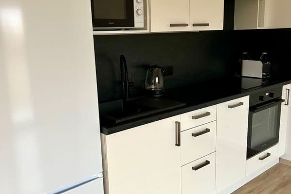 Pronájem bytu 1+kk 32 m², Douchova, Praha Pronájem bytu 1+kk 32 m², Douchova, Praha