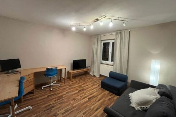 Pronájem bytu 2+1 50 m², Pilgerhausstraße 31, Augsburg, Bavorsko Pronájem bytu 2+1 50 m², Pilgerhausstraße 31, Augsburg, Bavorsko