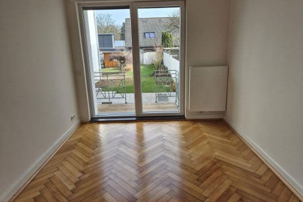 Pronájem bytu 3+1 82 m², Verbergerstraße 77, Krefeld Pronájem bytu 3+1 82 m², Verbergerstraße 77, Krefeld