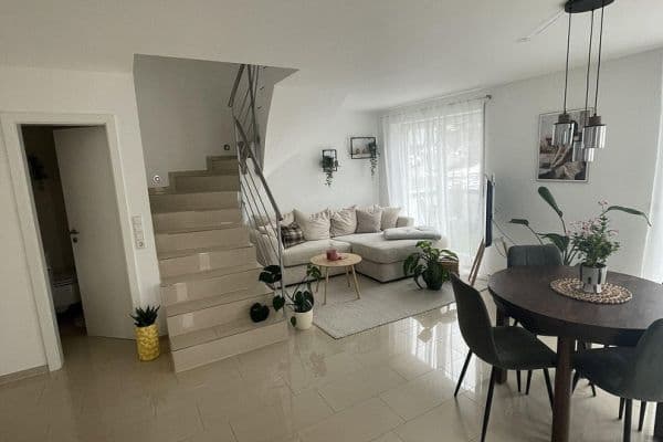 Pronájem bytu 2+kk 67 m², Bräunlingen Pronájem bytu 2+kk 67 m², Bräunlingen