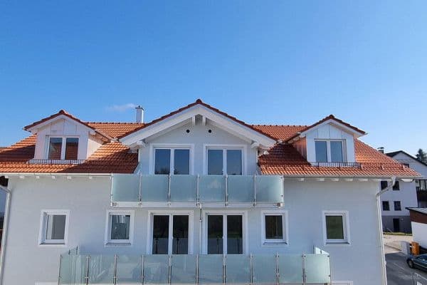 Pronájem bytu 3+1 78 m², Brandstr. 1, Grafing, Bavorsko Pronájem bytu 3+1 78 m², Brandstr. 1, Grafing, Bavorsko