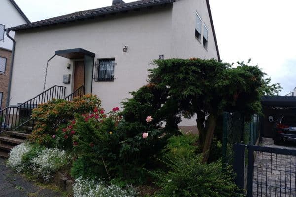 Prodej domu 138 m², pozemek 549 m², Oberursel Prodej domu 138 m², pozemek 549 m², Oberursel