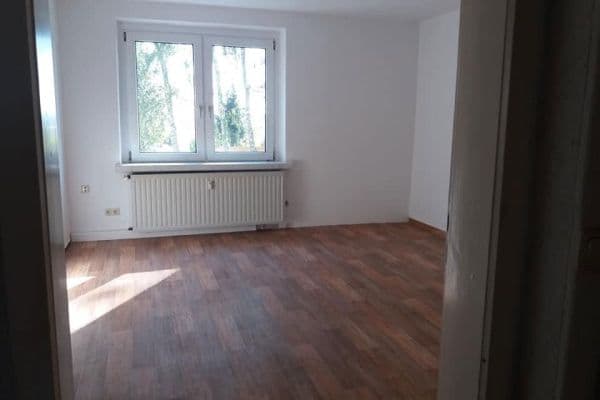 Pronájem bytu 2+1 50 m², Döbeln, Sasko Pronájem bytu 2+1 50 m², Döbeln, Sasko