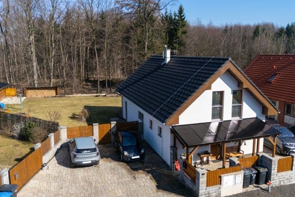 Pronájem domu 160 m², pozemek 926 m², Hradešín Pronájem domu 160 m², pozemek 926 m², Hradešín