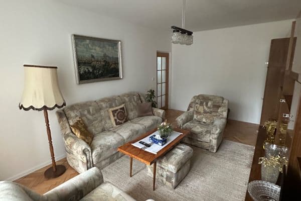 Prodej bytu 3+1 67 m², Brigádníků, Karlovy Vary Prodej bytu 3+1 67 m², Brigádníků, Karlovy Vary