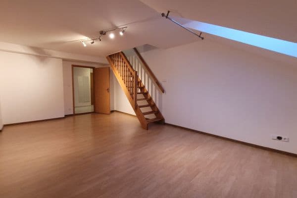 Pronájem bytu 3+1 72 m², Veletržní, Praha Pronájem bytu 3+1 72 m², Veletržní, Praha